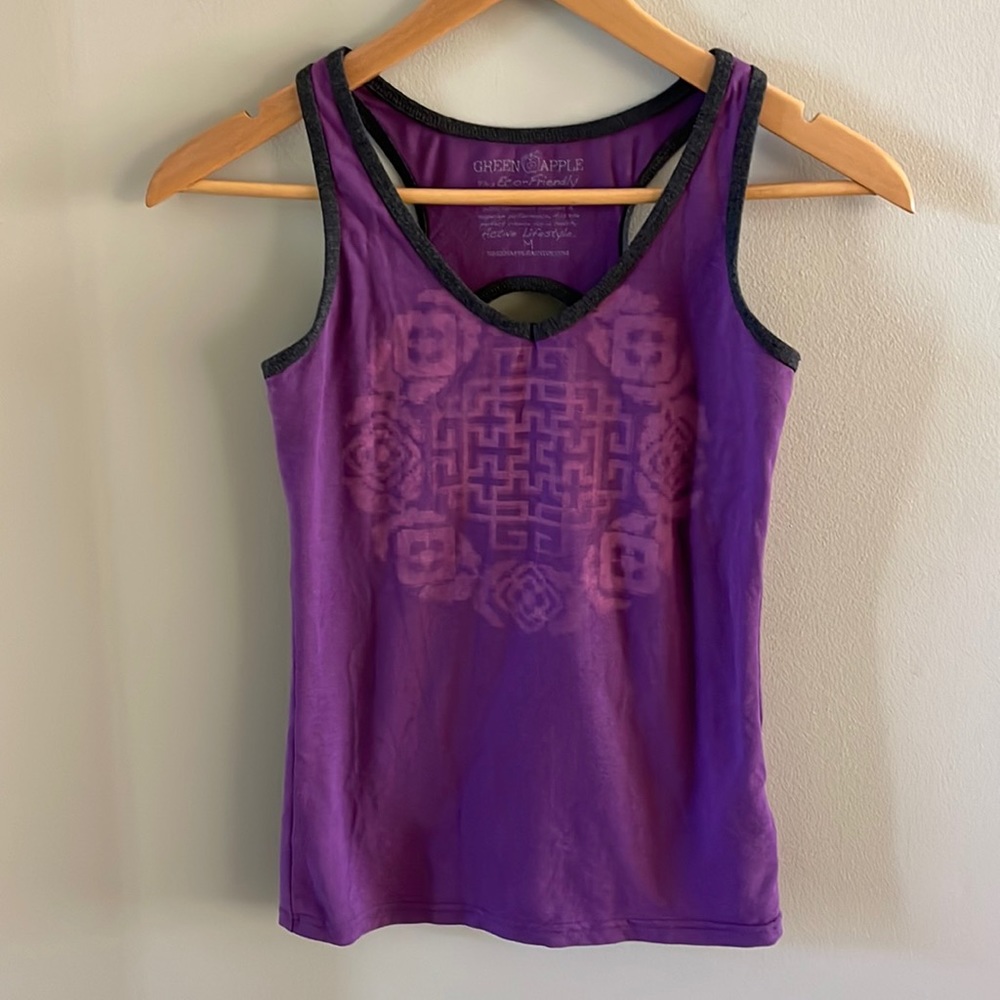 Eco-friendly workout tank top by Green Apple